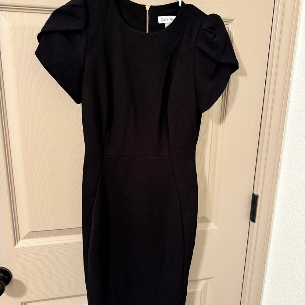 Calvin Klein Elegant Black Midi Dress